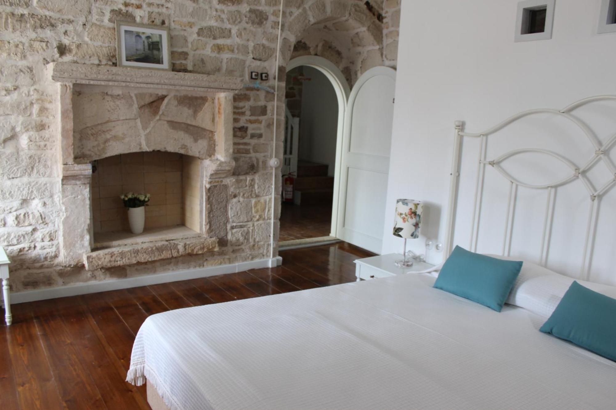Eski Tas Hotel Çeşme Extérieur photo