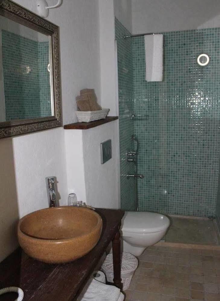 Eski Tas Hotel Çeşme Extérieur photo